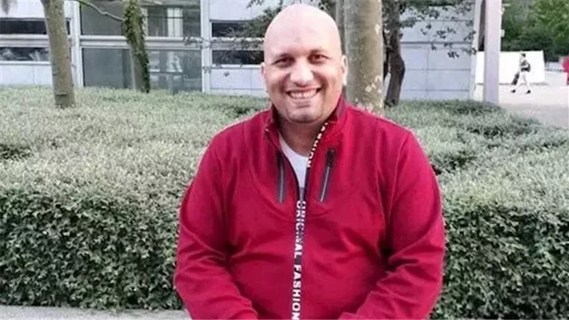 بالبالطو الأبيض.. وفاة مفاجئة لطبيب أثناء عمله في التأمين الصحي بكفر الشيخ 