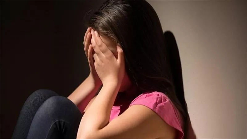 استغلوا عجز والدها الكفيف.. قرار جديد بشأن المتهمين بالاعتداء على طفلة بالشرقية