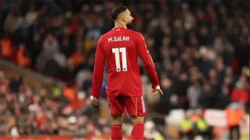  عرض ضخم وخطة حسم.. تطورات جديدة بشأن مستقبل محمد صلاح مع ليفربول 