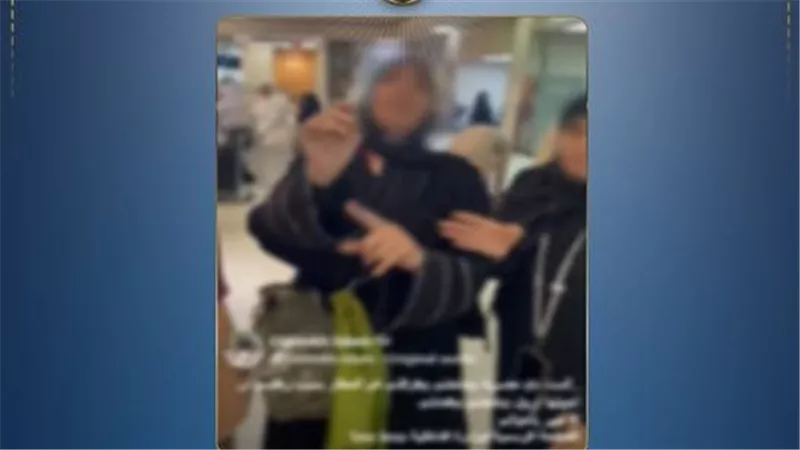  خناقة في مطار القاهرة.. القصة الكاملة لفيديو المعتمرين المثير للجدل 