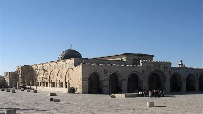 القدس في العشر الأواخر.. حصار مشدد يمنع المصلين من بلوغ الأقصى