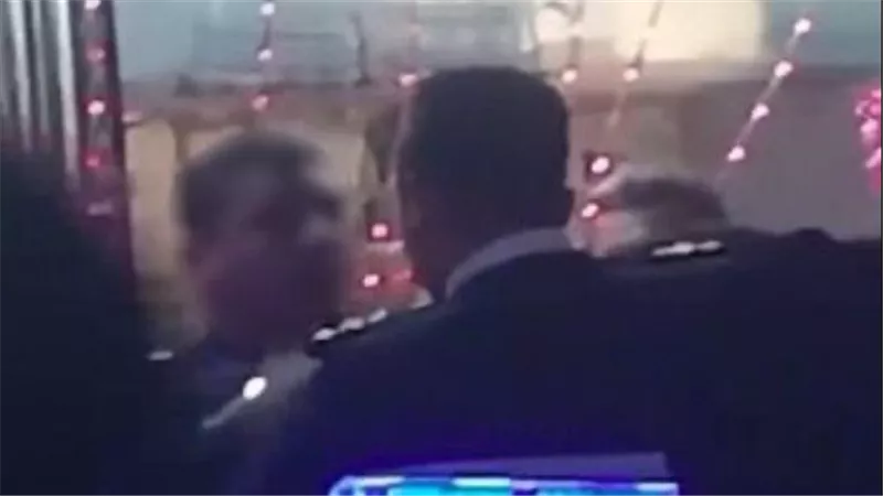 لا أحد فوق القانون.. كواليس إيقاف ضابط شرطة لتجاوزه في حق مواطن بالقاهرة
