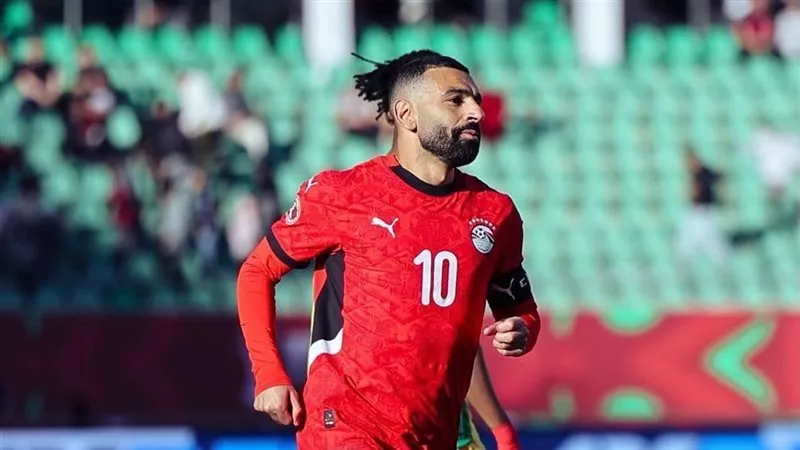 ضربة قوية للفراعنة..غياب محمد صلاح عن معسكر منتخب مصر للإصابة