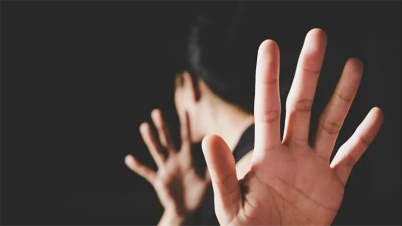 التفاصيل الكاملة لسقوط متحرش المطرية بعد استغاثة طفلة بدورية أمنية بالقاهرة