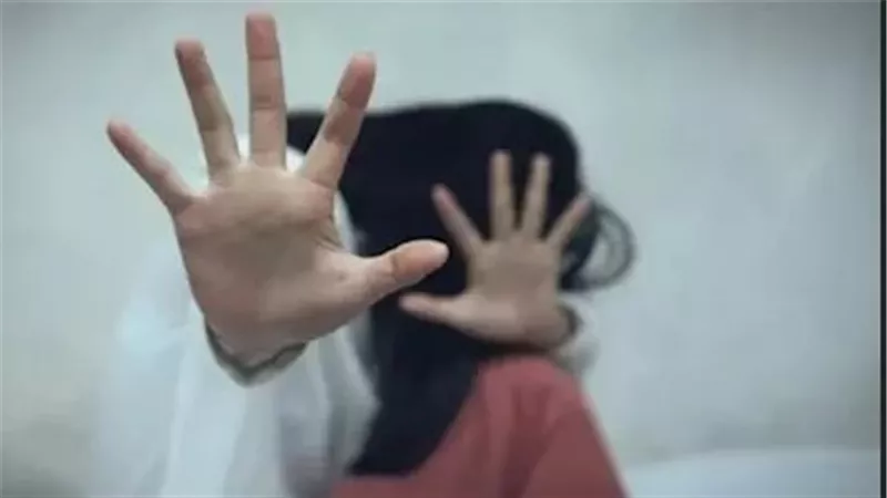 تفاصيل مثيرة في اتهام فتاة لحبيبها السابق بالاعتداء عليها داخل سيارته بأكتوبر
