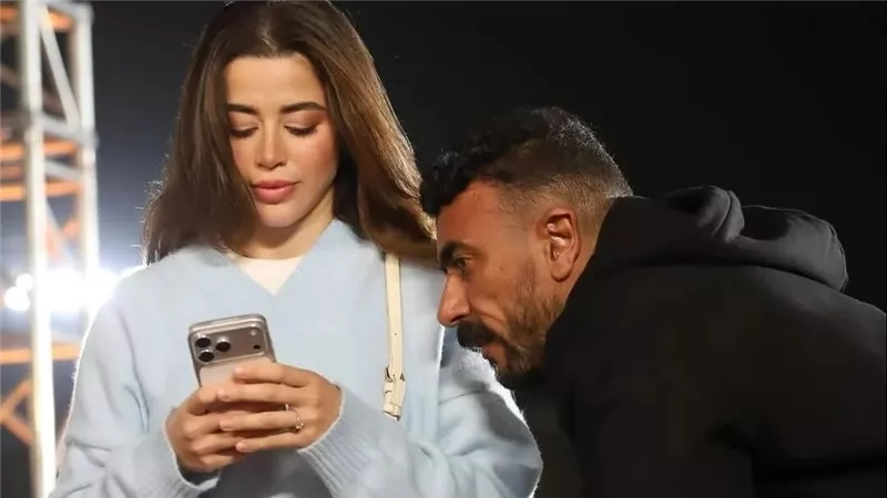 من بدرى بقولهم مبروك.. مها متبولى تثير الجدل حول ارتباط أحمد العوضى ويارا السكرى | فيديو