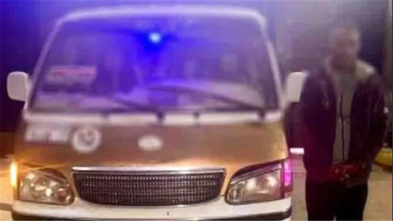 تفاصيل القبض على سائق ميكروباص تعدى بالسب على عدد من الفتيات ببني سويف
