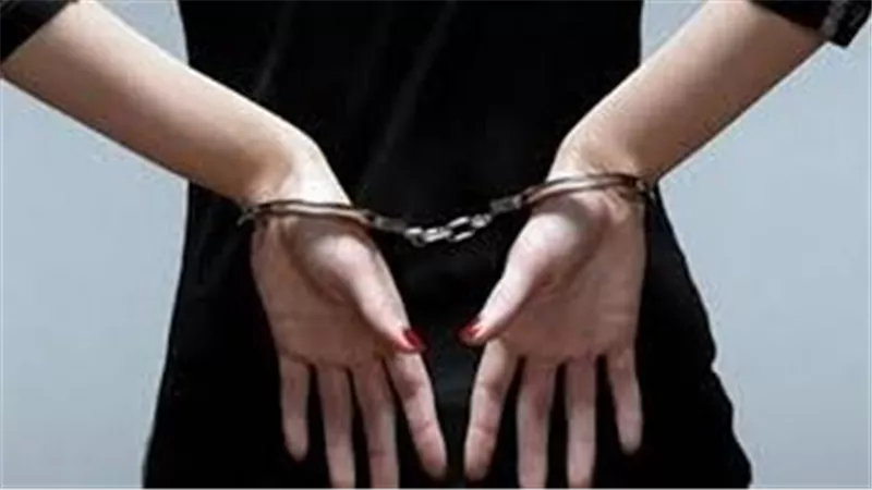 اكتشف خيانتها.. تفاصيل الحكم على سيدة وعشيقها لتخلصهما من الزوج بسوهاج 