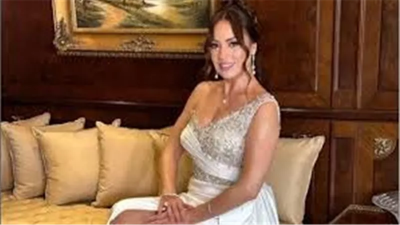 بالكاجوال اللافت.. نرمين الفقي تثير ضجة بهذه الإطلالة | شاهد