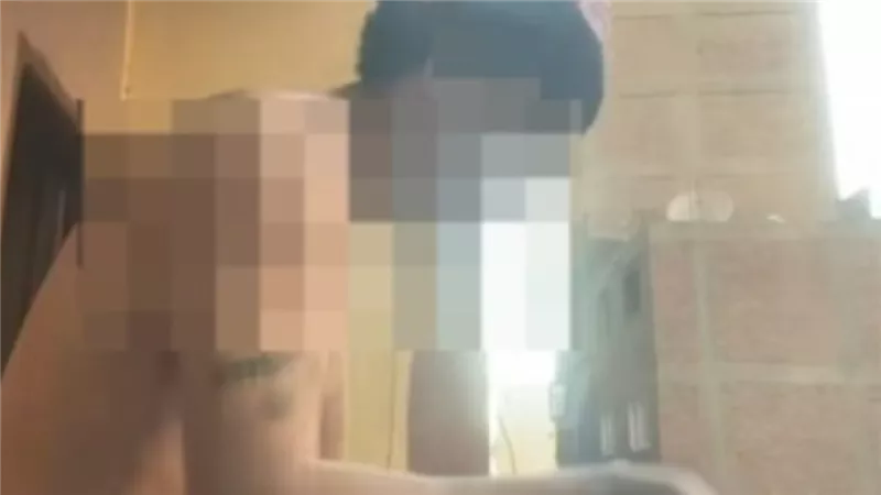 عريان ويردد ألفاظًا خادشة.. تفاصيل مثيرة عن فيديو بيسو العفريت 