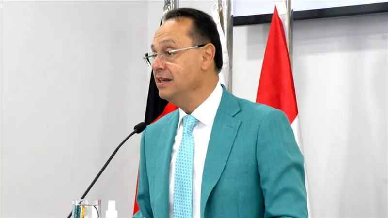 دكتور أشرف منصور: الكيمياء منهج تفكير والتكامل العلمي أساس التنمية