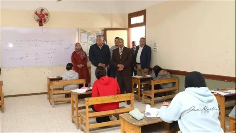 ركزوا على المراجعة.. التعليم تحسم جدل حذف وتخفيف المناهج قبل الامتحانات | فيديو 