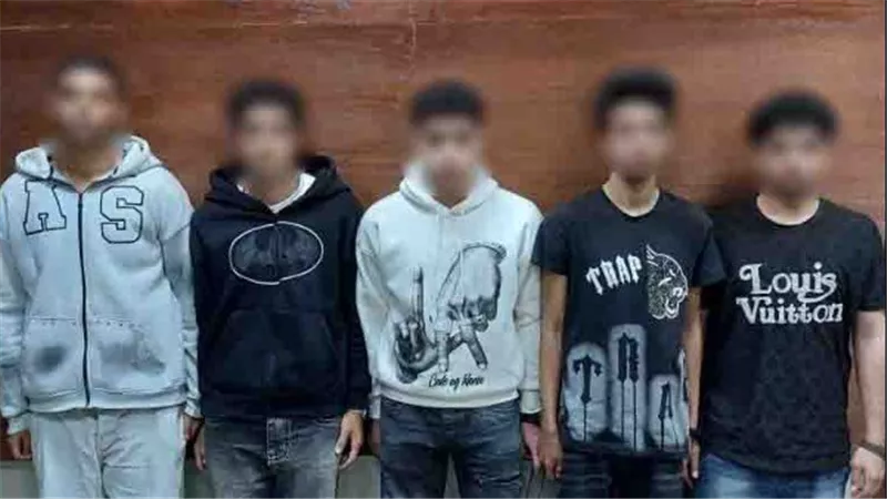 تفاصيل القبض على 5 شباب يضايقون الطالبات أمام مدرسة بمصر الجديدة 