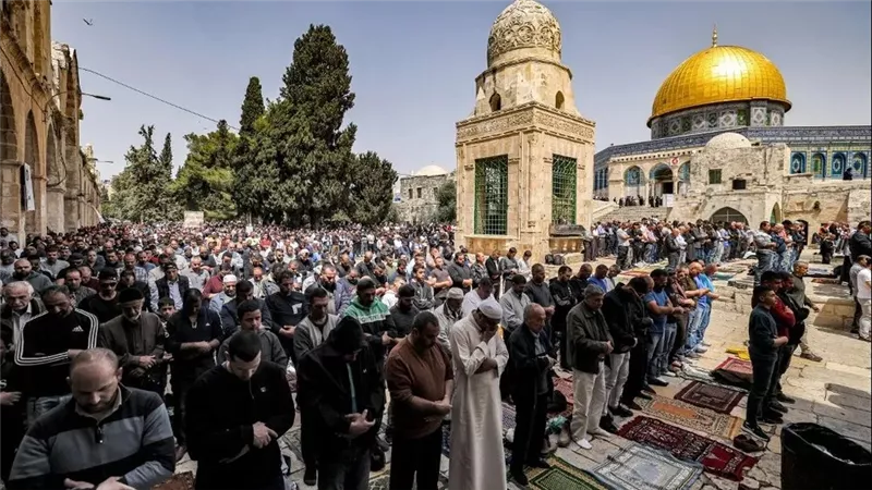 أهل القدس يدعون لتجنب المظاهر السلبية خلال صلاة الجمعة