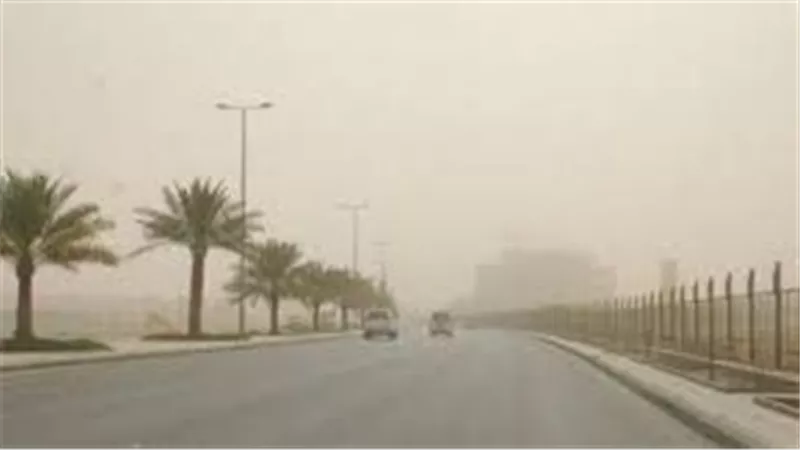 رياح وأتربة وأمطار.. الأرصاد تحذر من حالة الطقس غدا الجمعة 1-5-2026