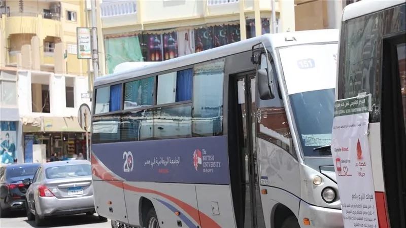 برعاية وزارة التعليم العالي.. الجامعة البريطانية في مصر تُنظم قافلة طبية بالغردقة