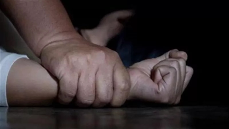 تصوير علاقة محرمة وتسجيلات سرية.. ابتزاز جنسي ينتهي بجثة محترقة في الزقازيق