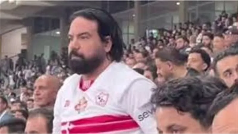 جماهير الأهلي تنفجر غضبًا ضد مدحت عبدالهادي 