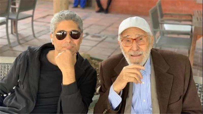  كله كذب ارحمونا.. نجل عبد الرحمن أبو زهرة يحسم الجدل حول وصايا والده 