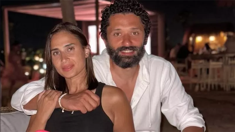  أزمة كريم محمود عبدالعزيز وطليقته تصل إلى المحاكم 