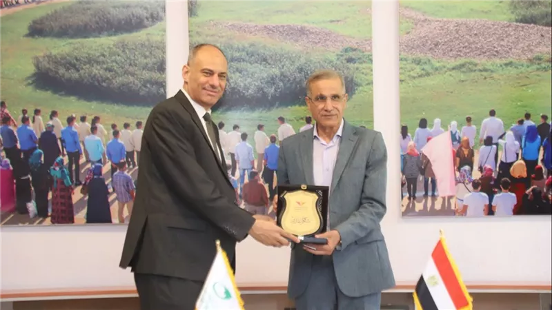 تعاون مشترك لجامعة هليوبوليس مع هيئة البريد المصرى