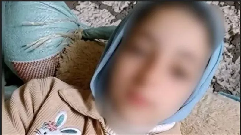 بعد أيام من محاولات إنقاذها.. وفاة الطفلة ملك ضحية حبه الغلة بالشرقية 