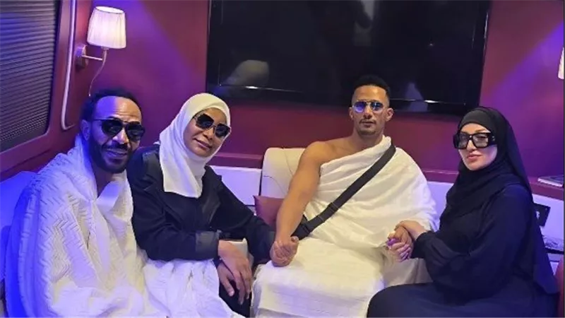  ظهور محمد رمضان وعائلته داخل «كرافان» خلال أداء مناسك الحج يُثير الجدل | شاهد