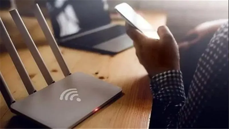 باقات إنترنت مخفضة ومواقع مجانية.. هدية من الحكومة للمصريين بعد تحريك أسعار الإتصالات
