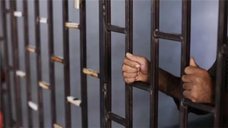  قيدها وضربها حتى الموت.. تفاصيل ضبط المتهم بقتل ابنة زوجته في أبو النمرس 