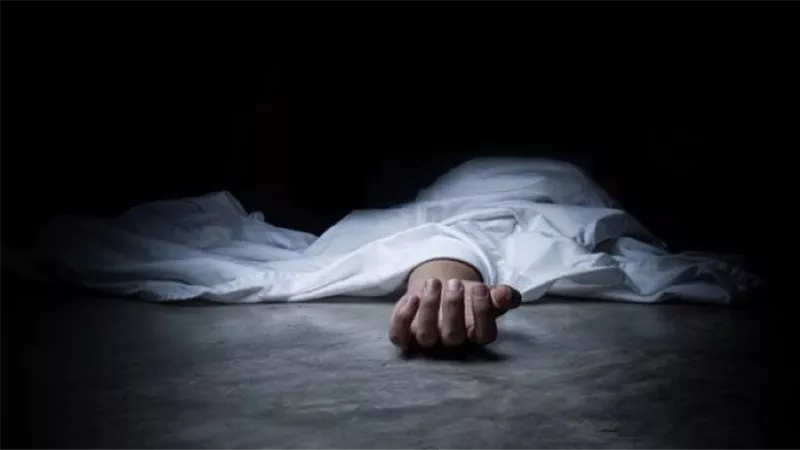 هشم رأسه بكوريك.. تفاصيل صادمة في مصرع مسن على يد ابنه بسوهاج