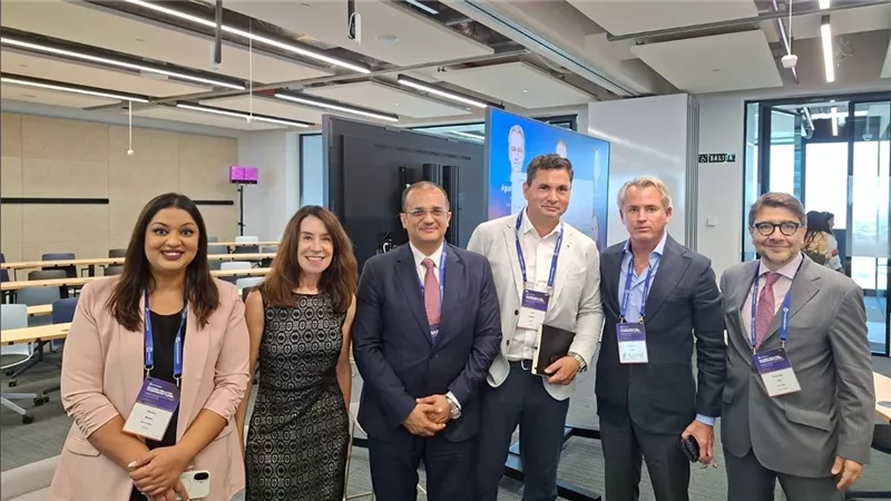 رئيس جامعة الجلالة متحدثًا رسميًا في مؤتمر دولي بمدريد حول تعزيز التعاون بين القطاعين العام والخاص في التعليم العالي