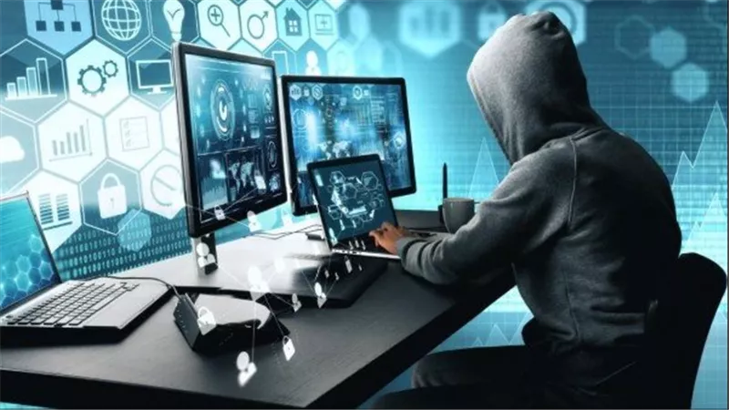  ابتزه بفيديوهات خاصة.. قرار جديد بشأن سائق وكيل لاعبين شهير 