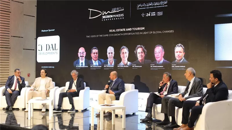 خبراء السياحة والاستثمار: تطوير تجربة السائح مفتاح مضاعفة العوائد وتعزيز تنافسية مصر عالميًا