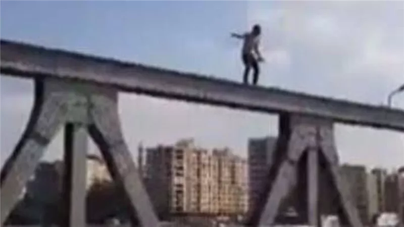 مراتي زهقتنى فى حياتي سيبوني أموت.. أقوال صادمة لمهندس حاول إنهاء حياته بالقاهرة