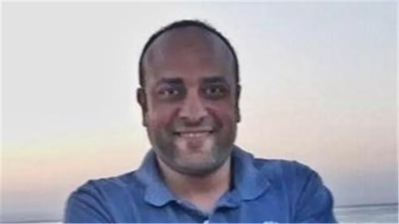 اختل توازنه واصطدمت رأسه بأرضية حمام السباحة.. تفاصيل وفاة المنتج ياسر صبحي داخل نادي وادي دجلة
