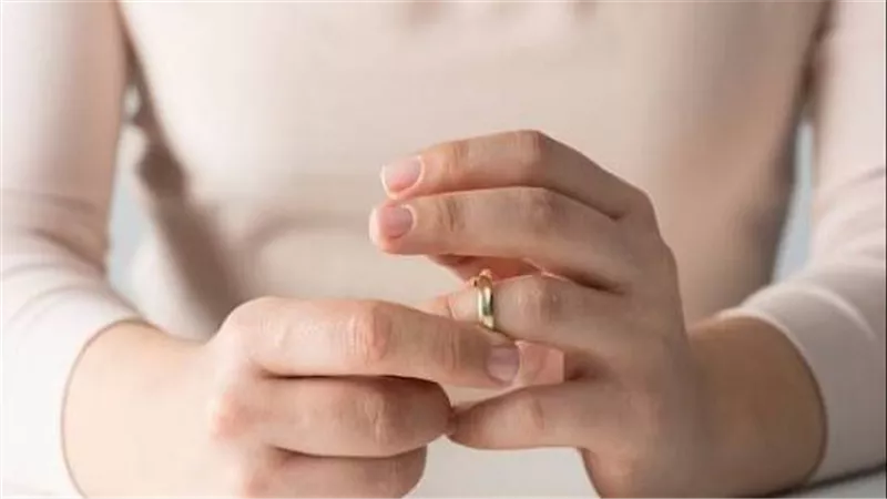 عايزني أخطبله بنت عمه.. سيدة تطلب خلع زوجها في محكمة الأسرة