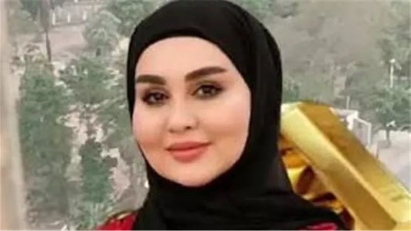 أموال وملابس داخلية من الذهب.. حكاية النائبة الحسناء هند العباسي | شاهد