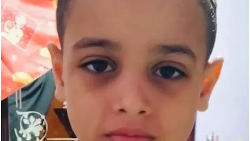 دخل على رجله خرج في نعش.. تفاصيل مأساوية في وفاة طفل بعد جراحة لحمية بالمنوفية