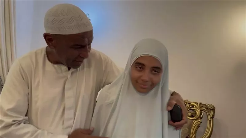 اسمي أحمد الطيب.. ماذا قالت طالبة الإسماعيلية الأولى عن تواضع شيخ الأزهر؟