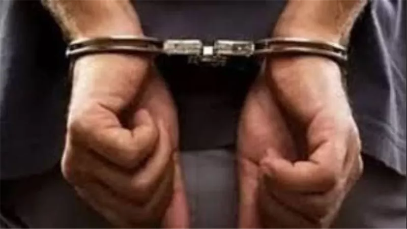 قرار جديد بشأن المتهم بابتزاز صاحب شركة بصور شقيقته فى كرداسة 
