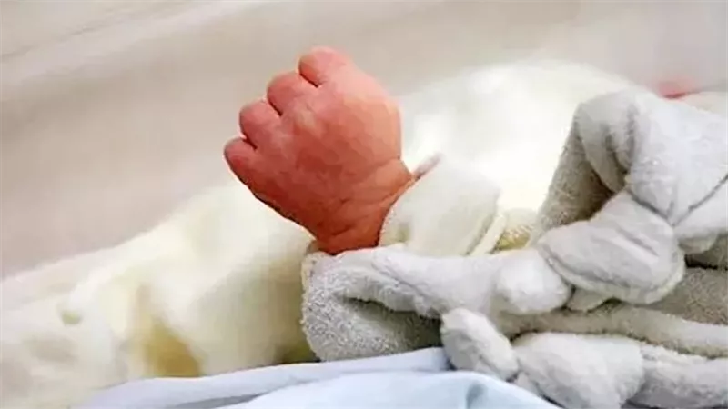 وسط الزراعات.. لغز العثور على جثمان رضيع في الأقصر
