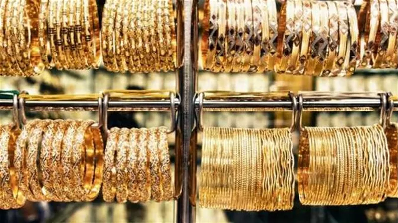 سعر الذهب اليوم الجمعة 14-8-2026 انخفاض جديد
