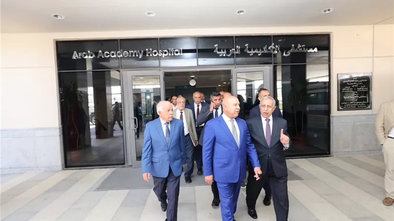 وزير النقل يتفقد فرع الأكاديمية العربية للعلوم والتكنولوجيا والنقل البحري بمدينة العلمين الجديدة (صور)