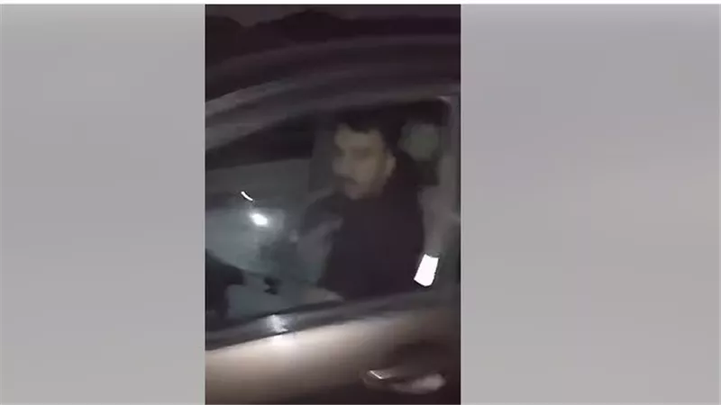 راكنين في حتة ضلمة.. فيديو فعل فاضح في الطريق بالقاهرة يثير الجدل | شاهد
