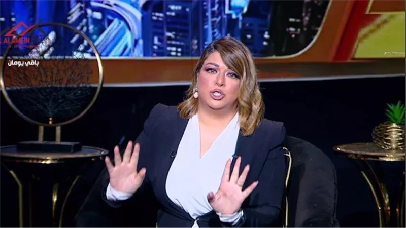 تشتغلي رقاصة؟.. تفاصيل مشادة نقيبة الصيادلة بالجيزة وعلا شوشة | فيديو 
