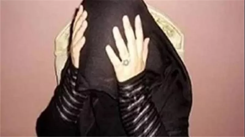استدرجوني لشقة وضربوني.. شاب يحرر محضرًا ضد عشيقته وزوجها في عين شمس