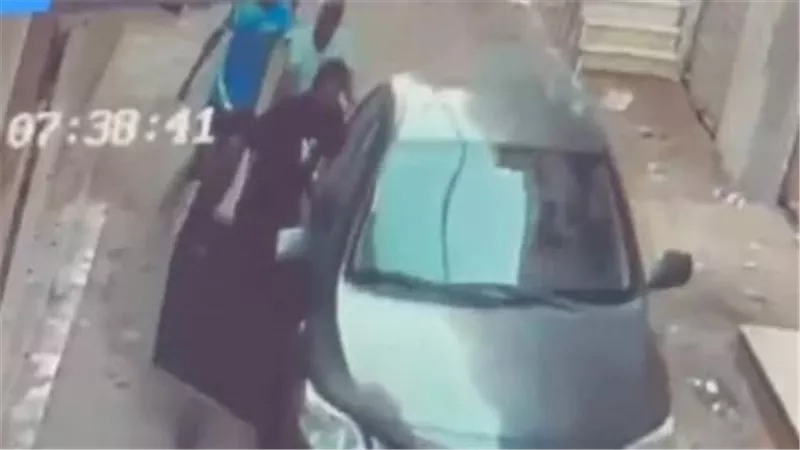 الزوج والزوجة الثانية..تفاصيل مثيرة في خطف طفل وسحل والدته بالشرقية 