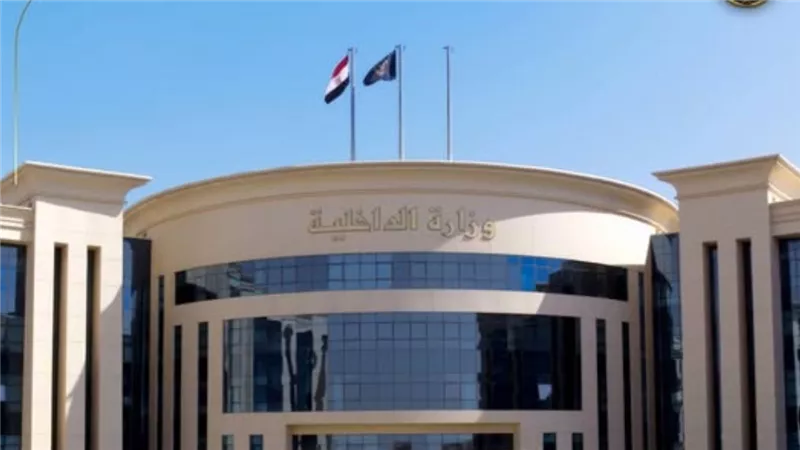 حيلة سيدة الطالبية.. تفاصيل مثيرة في اتهام ضابط بالتستر على هاربين بالجيزة