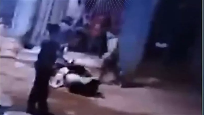 بسبب معاكسة خطيبة صديقه.. تفاصيل مقتل عاطل وإصابة آخر في مشاجرة بالمنوفية | فيديو