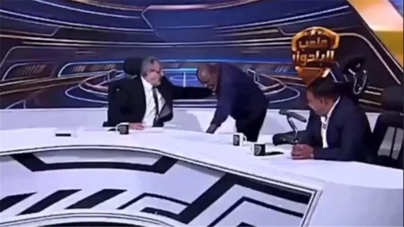 انسحب على الهواء.. التفاصيل الكاملة لخناقة ربيع ياسين وأسامة حسن | فيديو